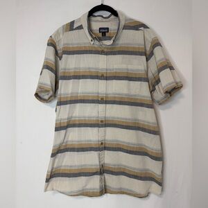 Patagonia Men's Grey Tan Stripe Short Sleeve Button Down Shirt Size XL
